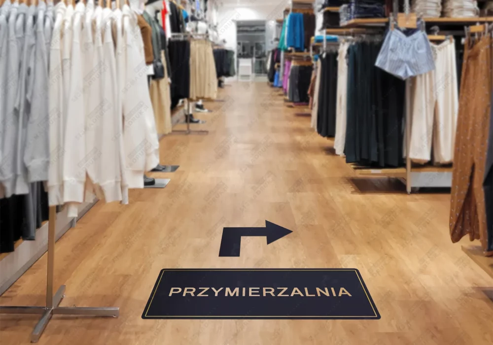 naklejki-antyposlizgowe-kierunkowe-informacyjne-przymierzalnia