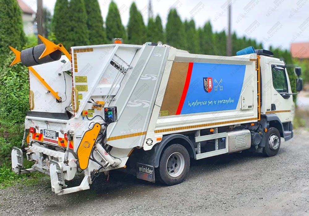 naklejki-na-auto-smieciarka-oczyszczanie-miasta-man